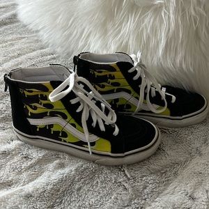 EUC Vans off the wall flame design high tops size 1.5 little kids